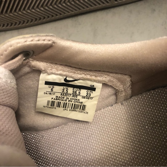 Nike Blazer Low Velvet Pink Sneakers - Picture 5 of 6